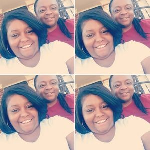 Meet your Posher, Ellaand